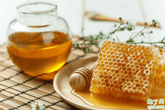 蜂蜜當(dāng)早餐吃好嗎 蜂蜜可以吃很多嗎一天1