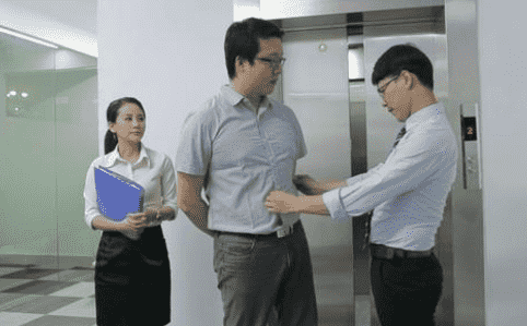 職場討好領(lǐng)導(dǎo)有必要嗎 如何討好領(lǐng)導(dǎo)喜歡自己2