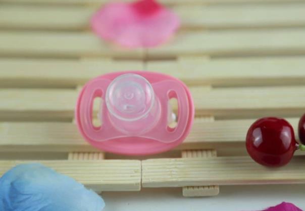 安撫奶嘴的作用是什么？安撫奶嘴什么時候用