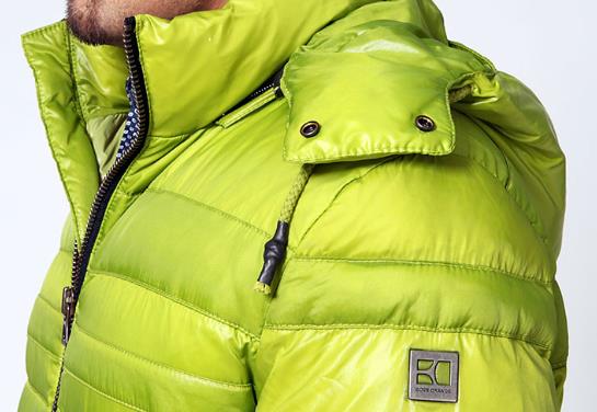 白鴨絨羽絨服有味道怎么辦？白鴨絨羽絨服能用洗衣機直接洗嗎？