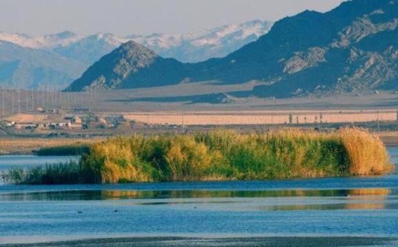 可可托海屬于哪個(gè)地區(qū)？可可托海在伊犁嗎